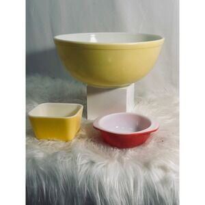 Vintage Pyrex Primary Color Yellow Mixing Bowl 404 Refrigerator Dish 501 Red 080